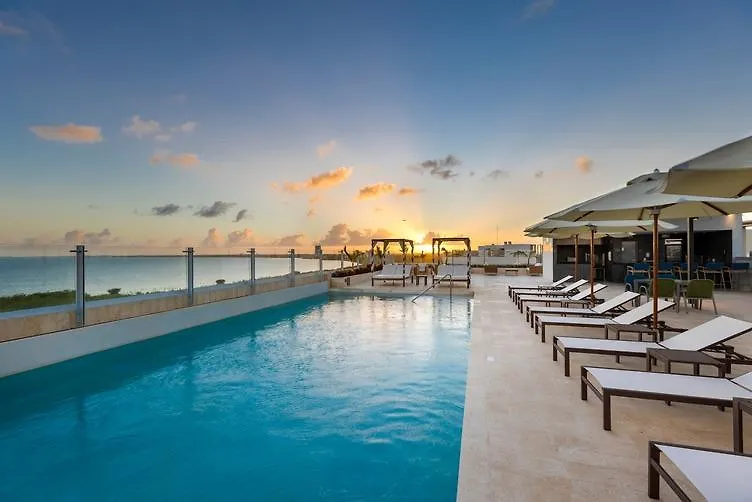 Residence Inn By Marriott Cancun Hotel Zone 3*,
